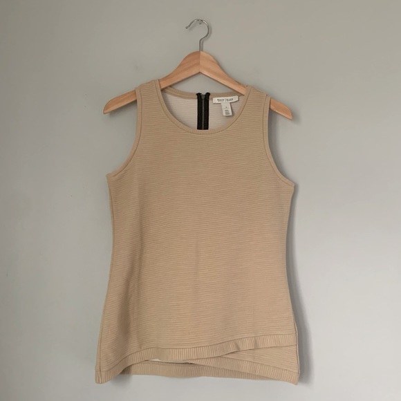 White House | Black Market Sleeveless Neutral Textured Tank - Picture 1 of 12